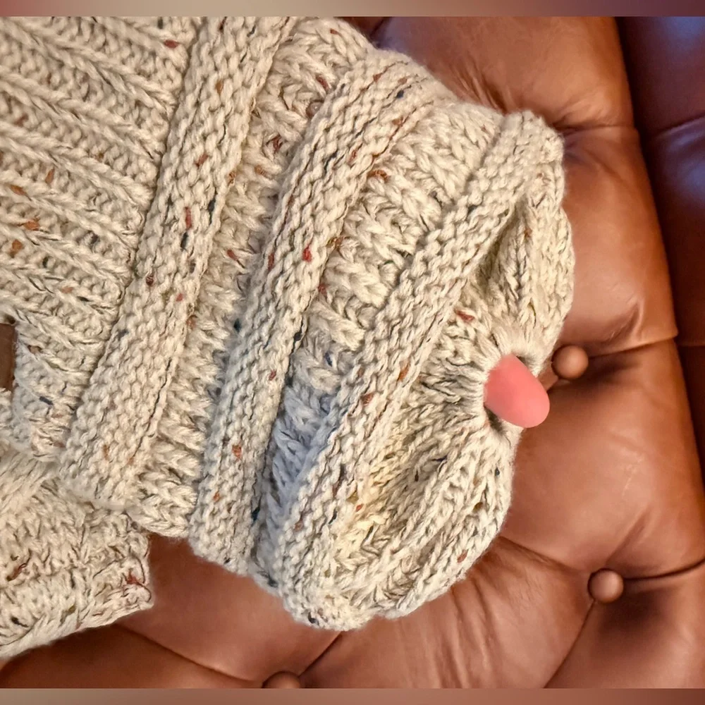 NWOT CC Knit Ponytail Beanie and Headband Set - Picture 4 of 8